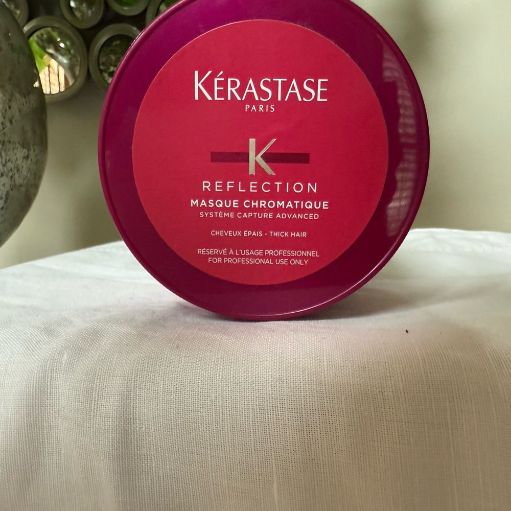 Kerastase Pink Hair Treatment Mask for Vibrant Color ( PROFESSIONAL SIZE)